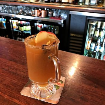 Easy Hot Spiked Mulled Apple Cider a fun cocktail for the holiday season!